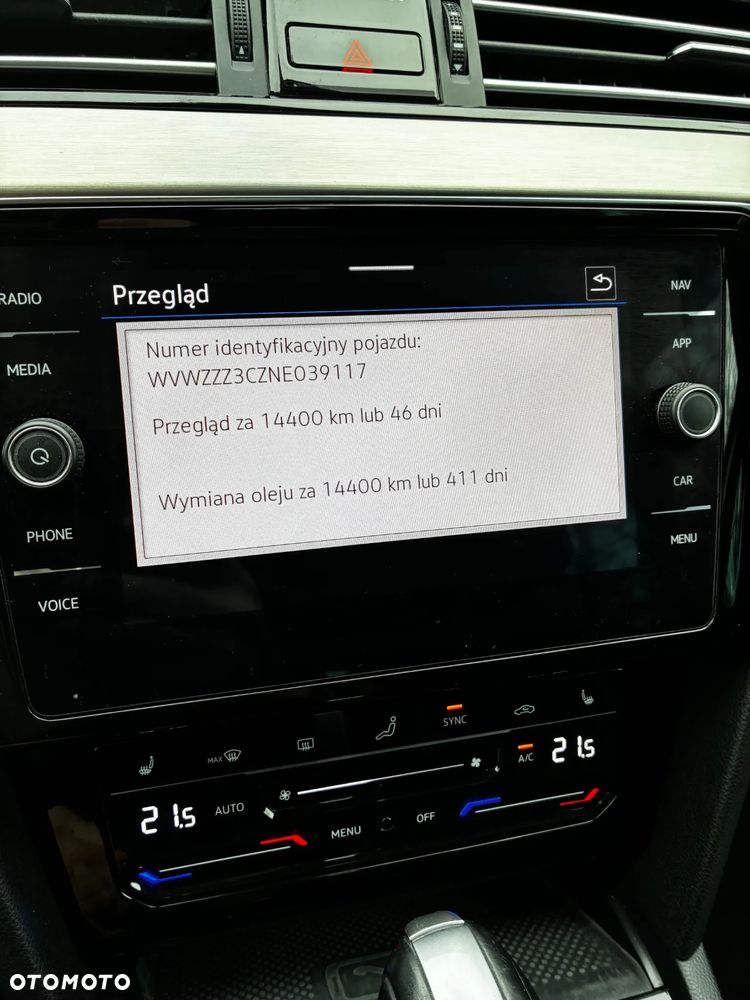 Volkswagen Passat 2.0 TDI Business DSG - 9