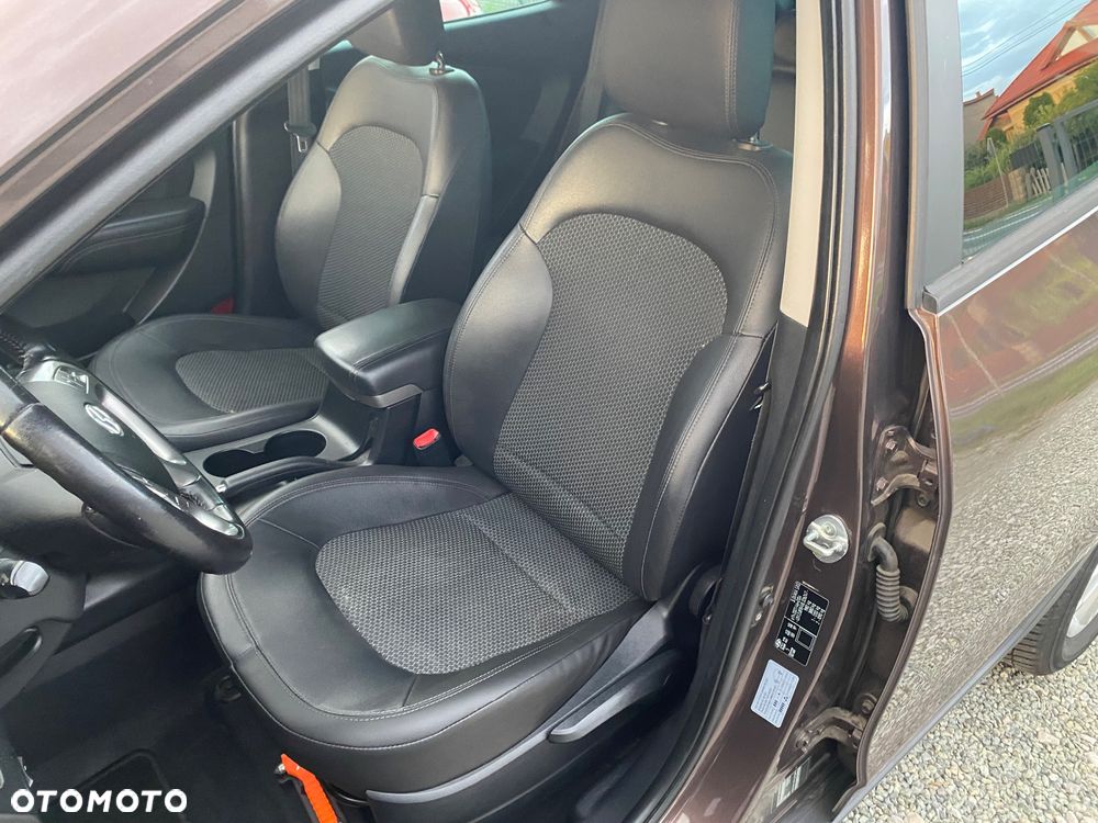 Hyundai ix35 2.0 Premium 2WD - 25
