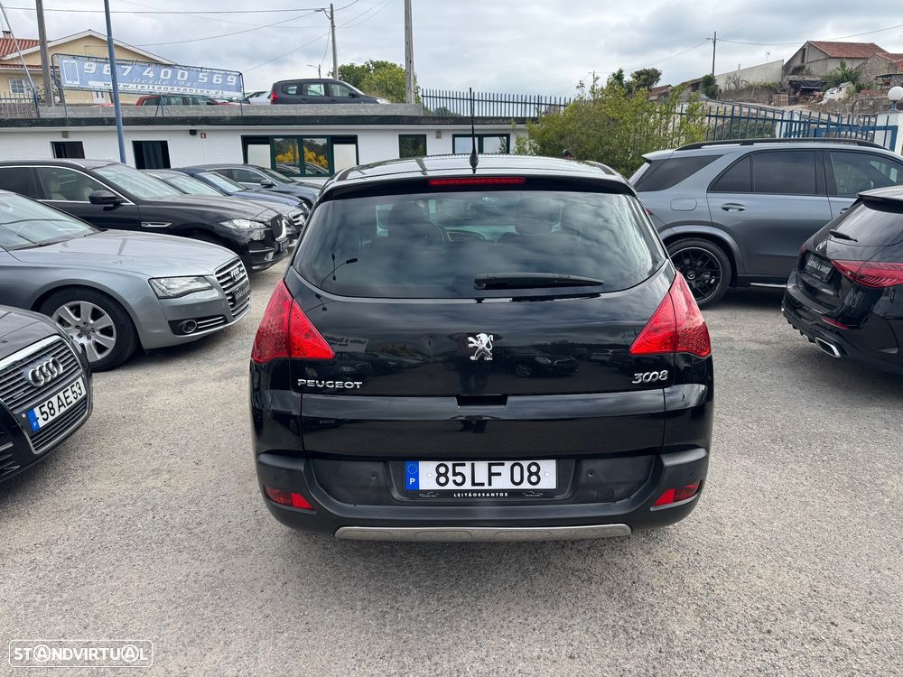 Peugeot 3008 1.6 HDi Executive — fotografia 38