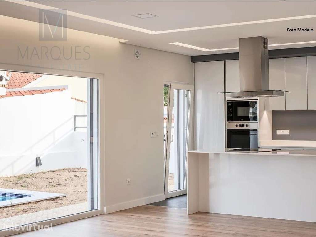 Moradia T3+1 Térrea com Jardim e Piscina em Fernão Ferro - Grande imagem: 5/14