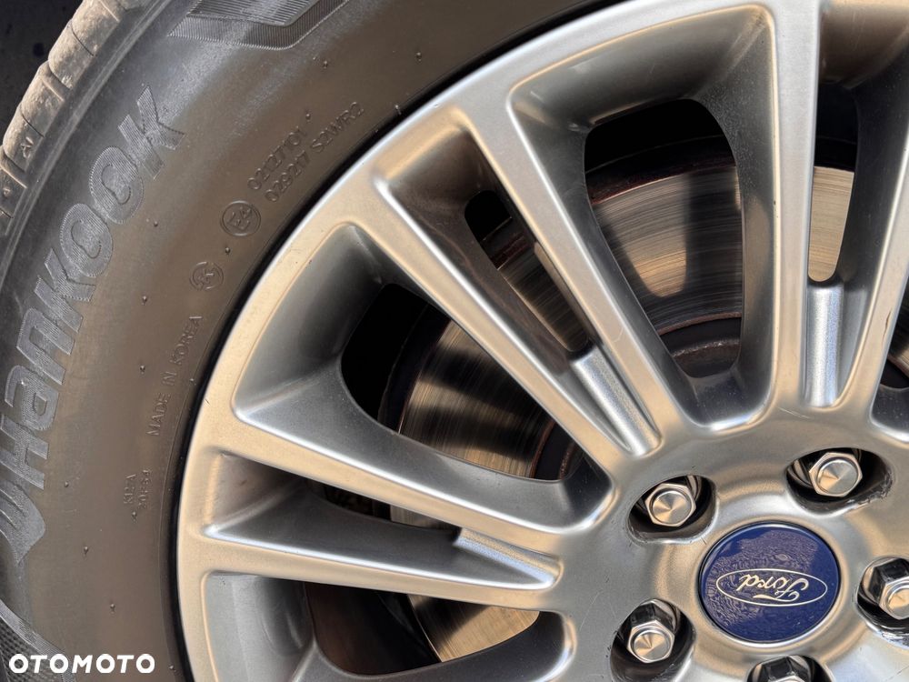 Ford Kuga 2.0 TDCi 4x4 Titanium - 32