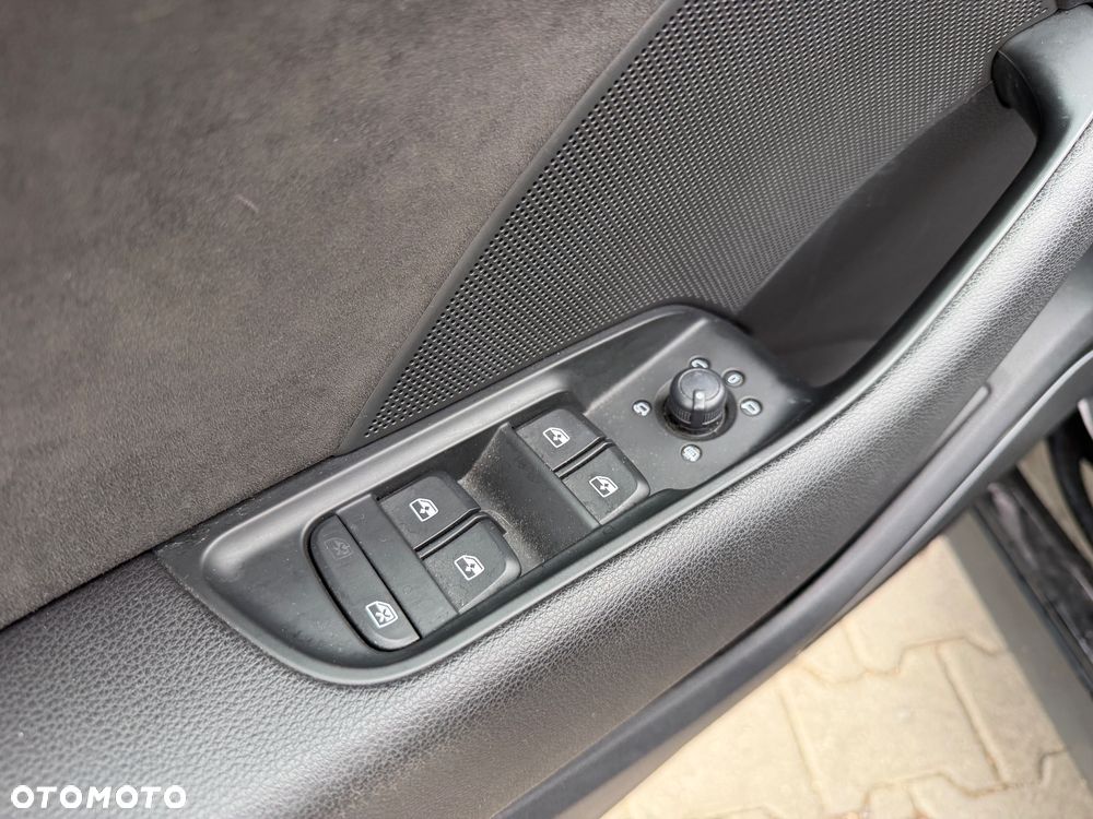 Audi A3 Limousine 35 TFSI Sport S tronic - 17
