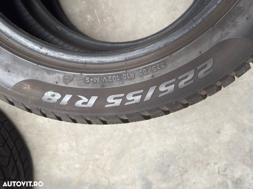 Vând 4 anvelope 225/55/18 Pirelli de iarnă ca noi - 5