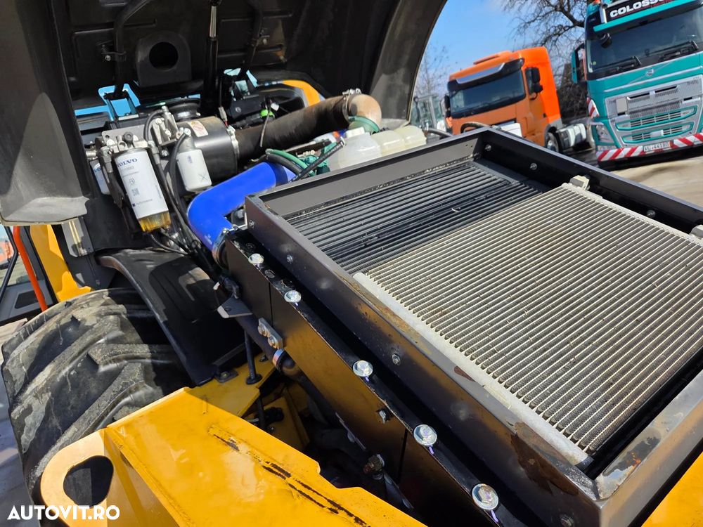 Volvo SD135B, 13,5t, latime tambur 2,3m, FULL OPTION, AC, oblon electric, GPS, antifurt, senzori pozitie, Anv 80% -ok, motor Volvo 150CP, Lung 6,1m, posibilitate leasing 4 ani, PROMOTIE 69.900 EUR+Tva - 33