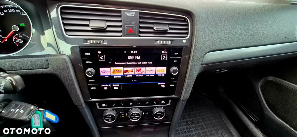 Volkswagen Golf 2.0 TDI SCR DSG Comfortline - 8