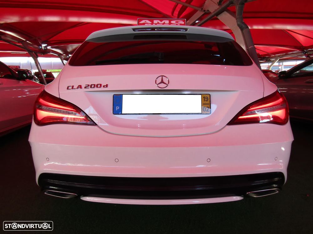 Mercedes-Benz CLA 200 d Shooting Brake AMG Line Aut. - 22