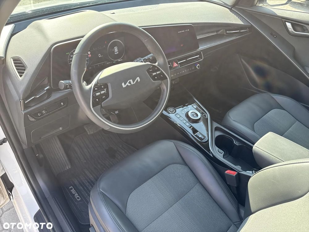 Kia Niro 64kWh L - 9