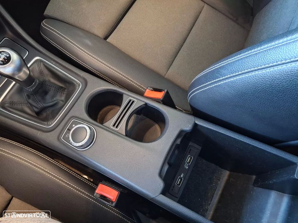 Mercedes-Benz A 180 d Urban - 16