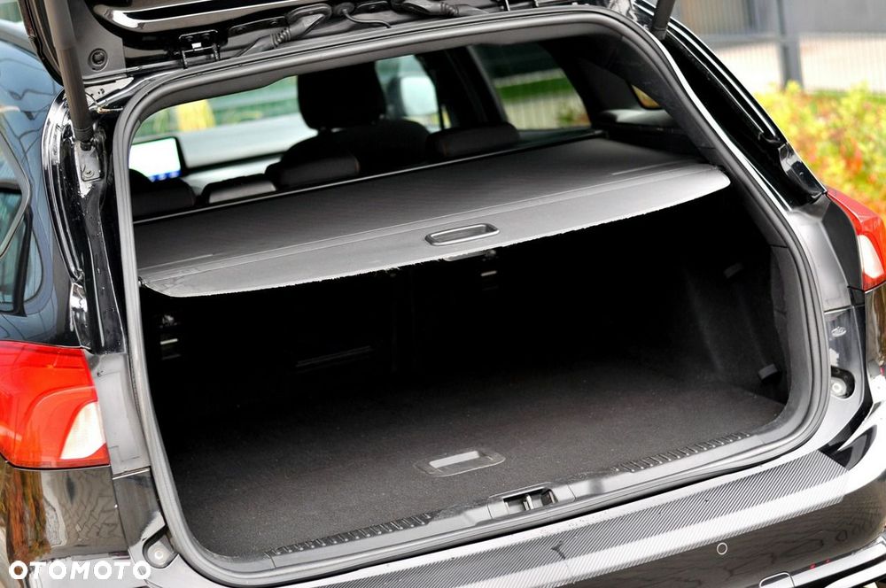 Ford Focus 1.5 EcoBlue Start-Stopp-System ST-LINE DESIGN - 18