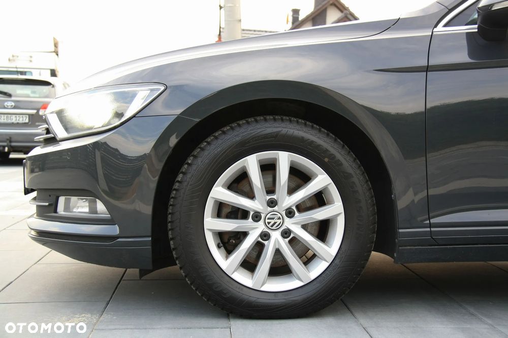 Volkswagen Passat 2.0 TDI BMT Comfortline - 10
