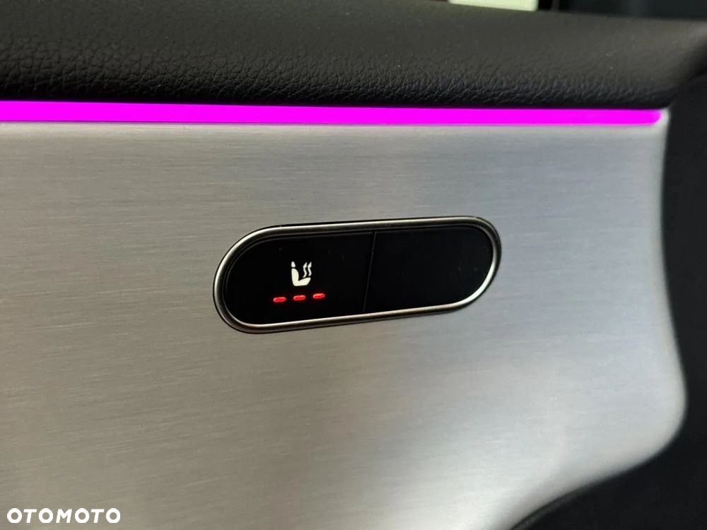 Mercedes-Benz Klasa A 200 AMG Line 7G-DCT - 12