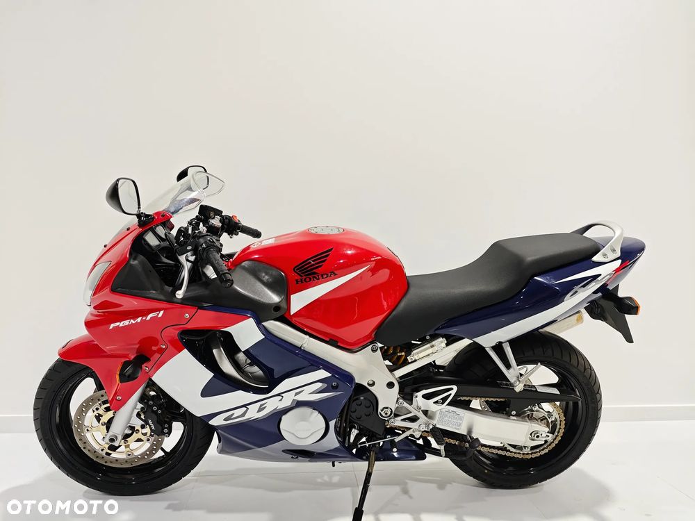 Honda CBR - 4