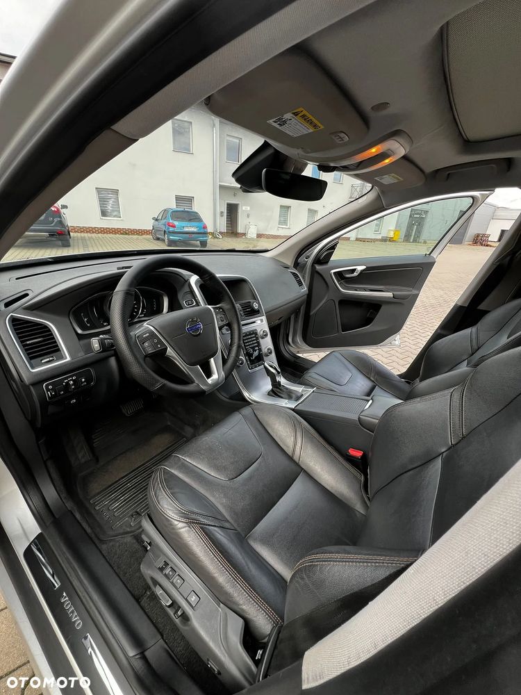 Volvo XC 60 - 30