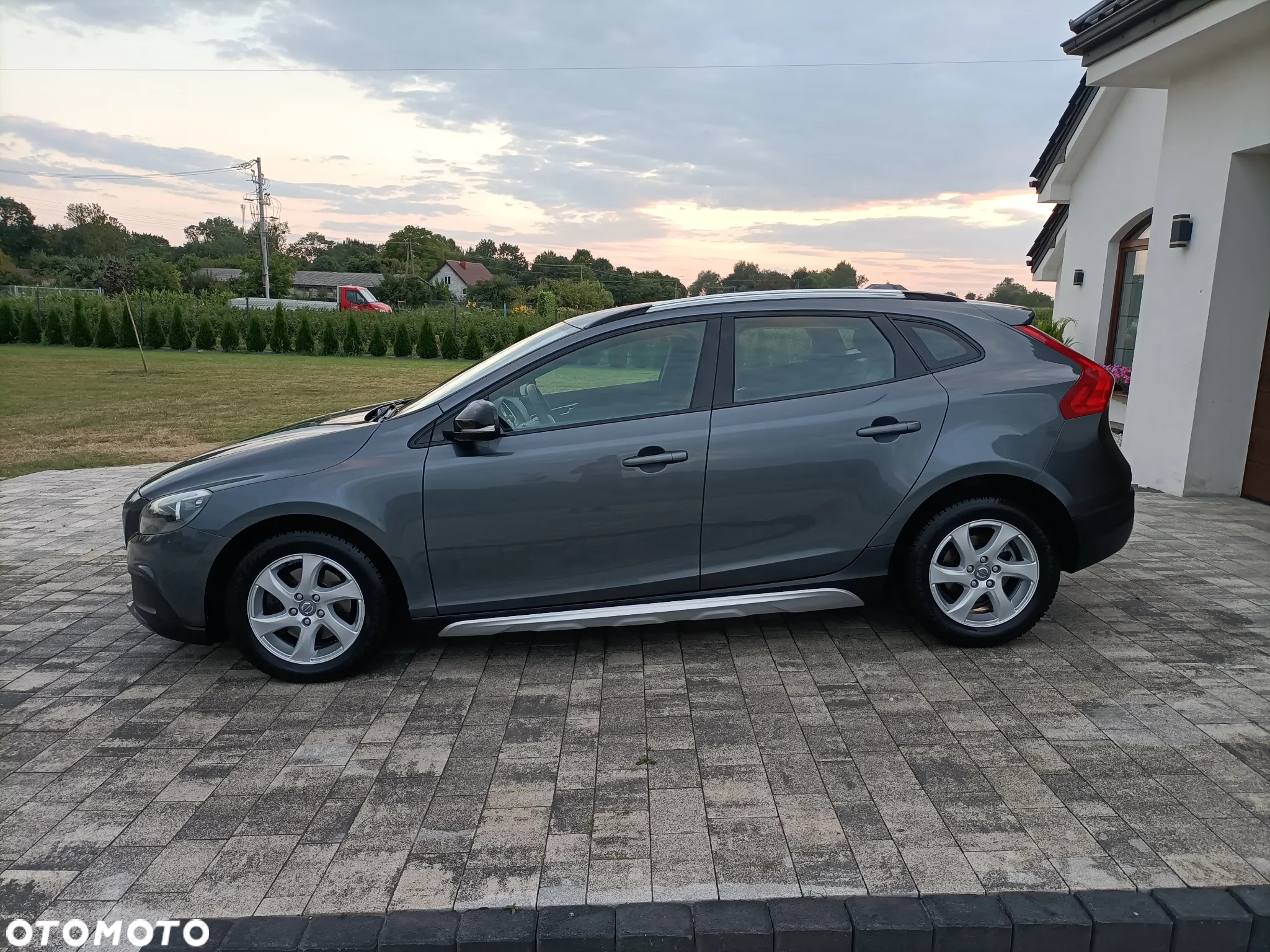 Volvo V40 D2 Momentum - 3