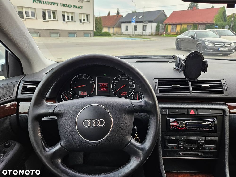 Audi A4 Limousine - 6
