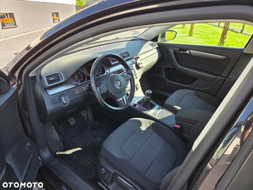 Volkswagen Passat 1.8 TSI Exclusive - 9