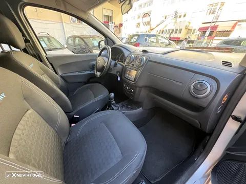 Dacia Lodgy 1.5 dCi Stepway 7L - 12