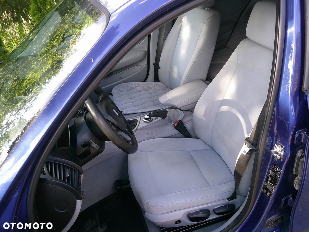 BMW Seria 1 116i - 13