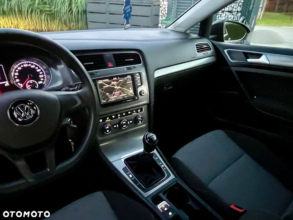 Volkswagen Golf 1.6 TDI BlueMotion Technology Lounge - 33