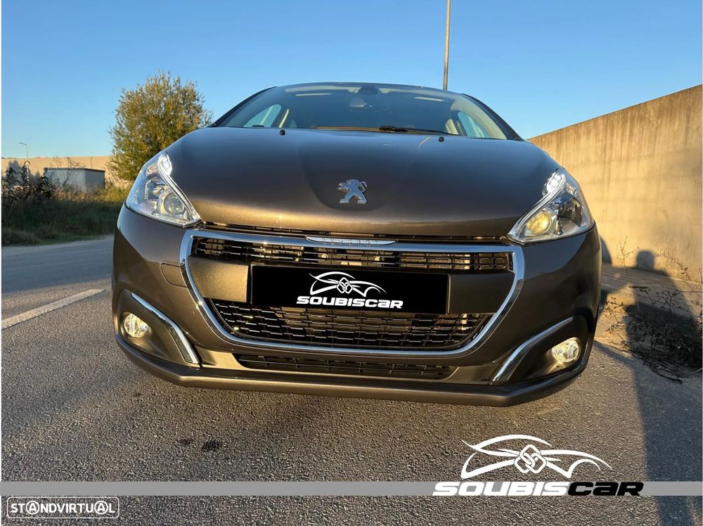 Peugeot 208 1.2 PureTech Signature - 2