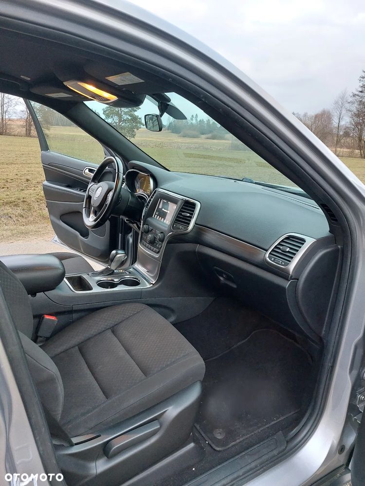 Jeep Grand Cherokee - 39