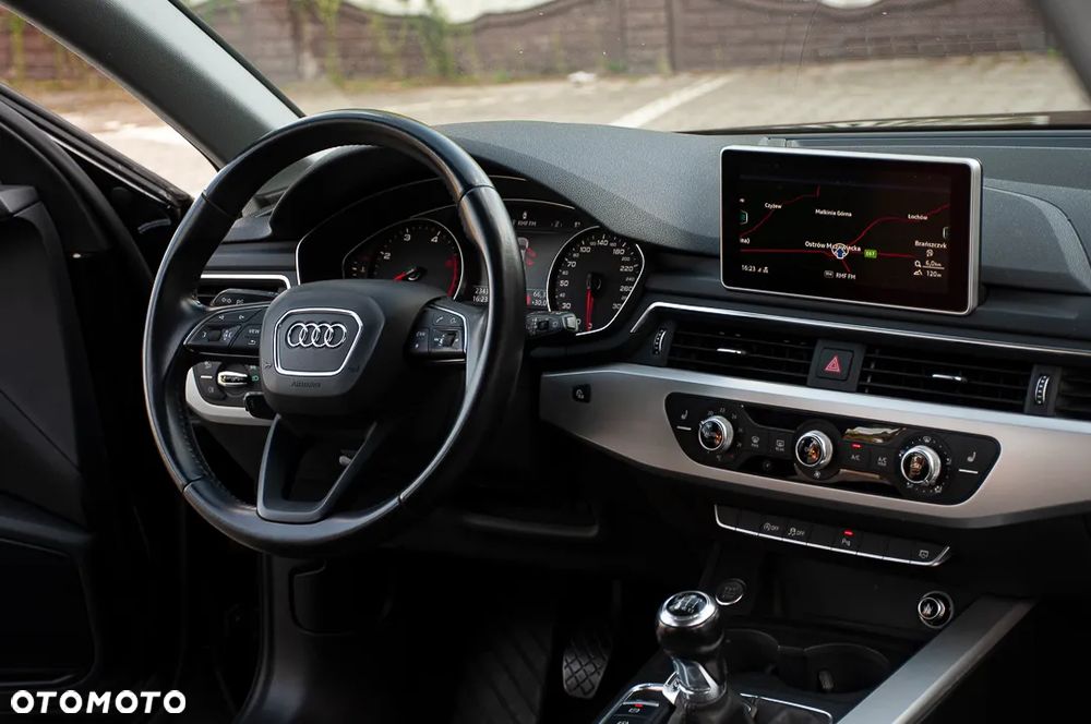 Audi A4 Avant 2.0 TDI - 26