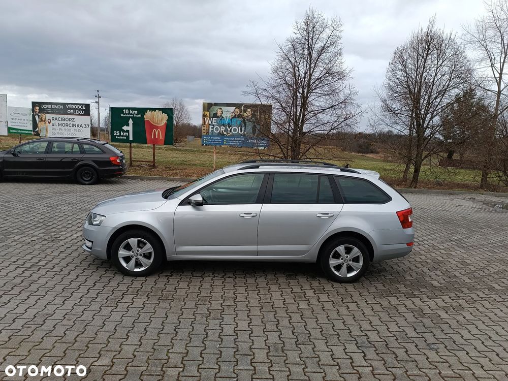 Skoda Octavia Combi 1.6 TDI Green tec DSG Elegance - 3