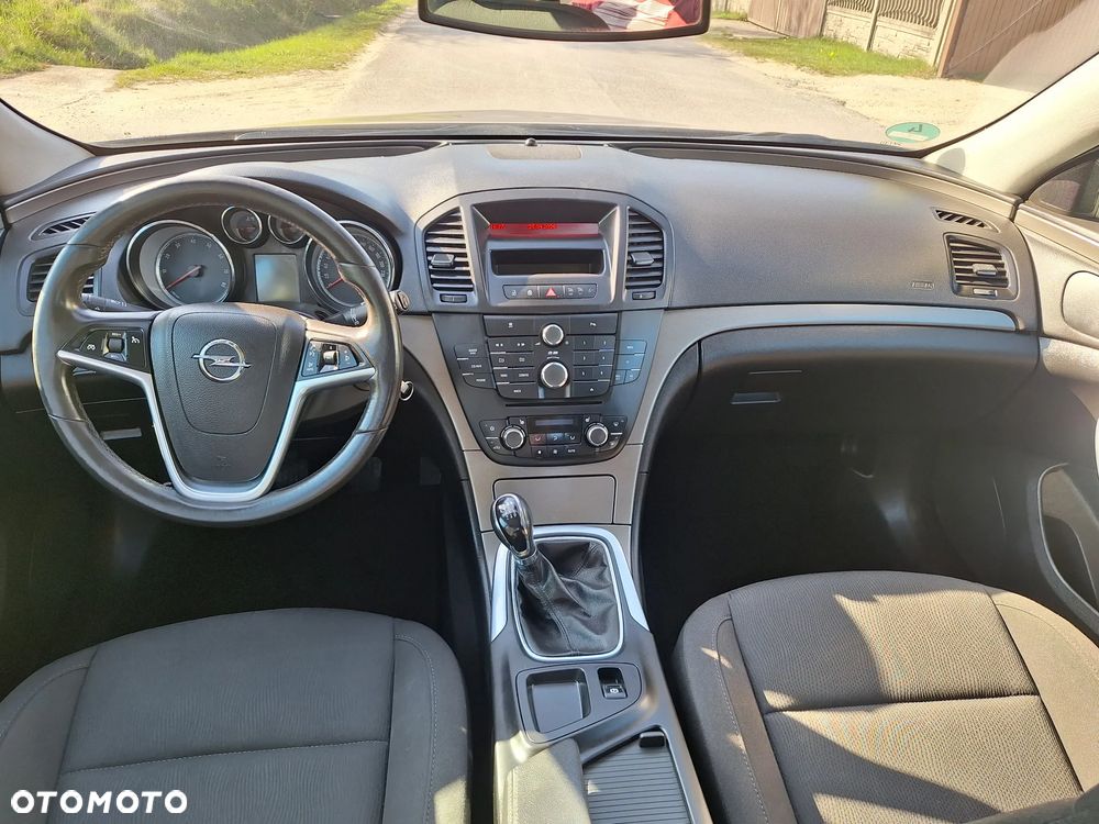 Opel Insignia - 12