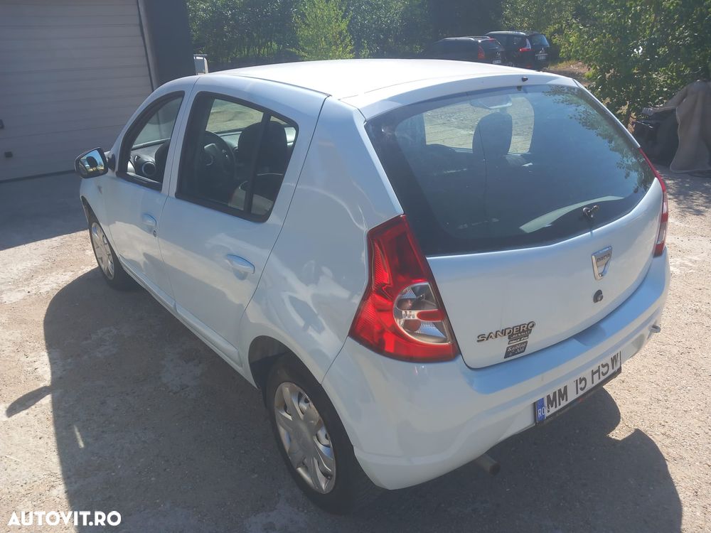 Dacia Sandero - 6