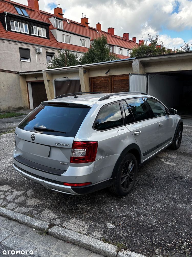 Skoda Octavia Scout 2.0 TDI 4x4 DSG - 5