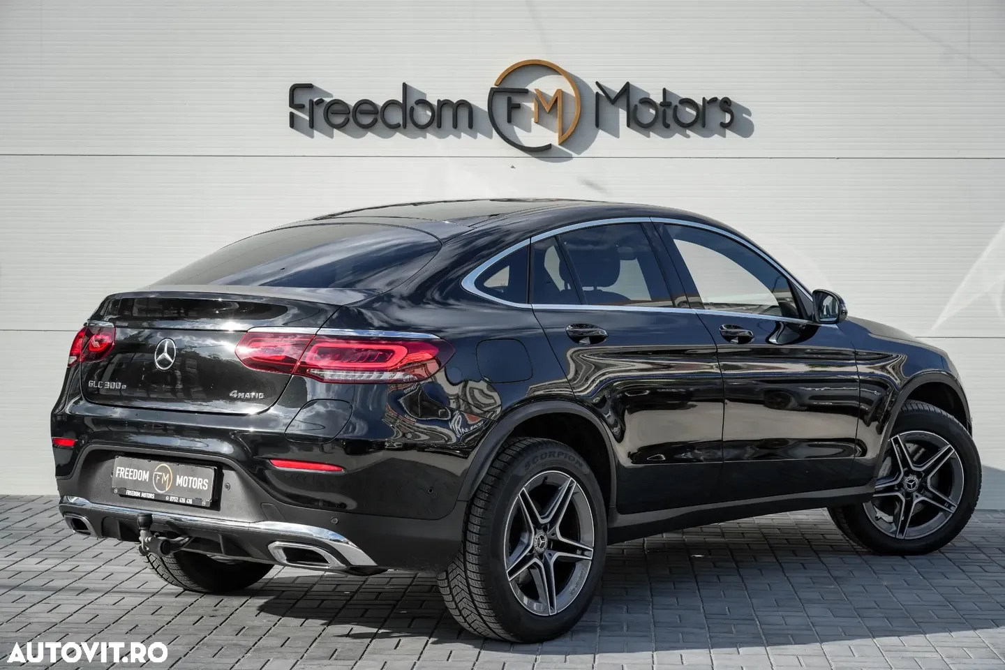 Mercedes-Benz GLC Coupe 300 e 4Matic 9G-TRONIC AMG Line Plus - 7
