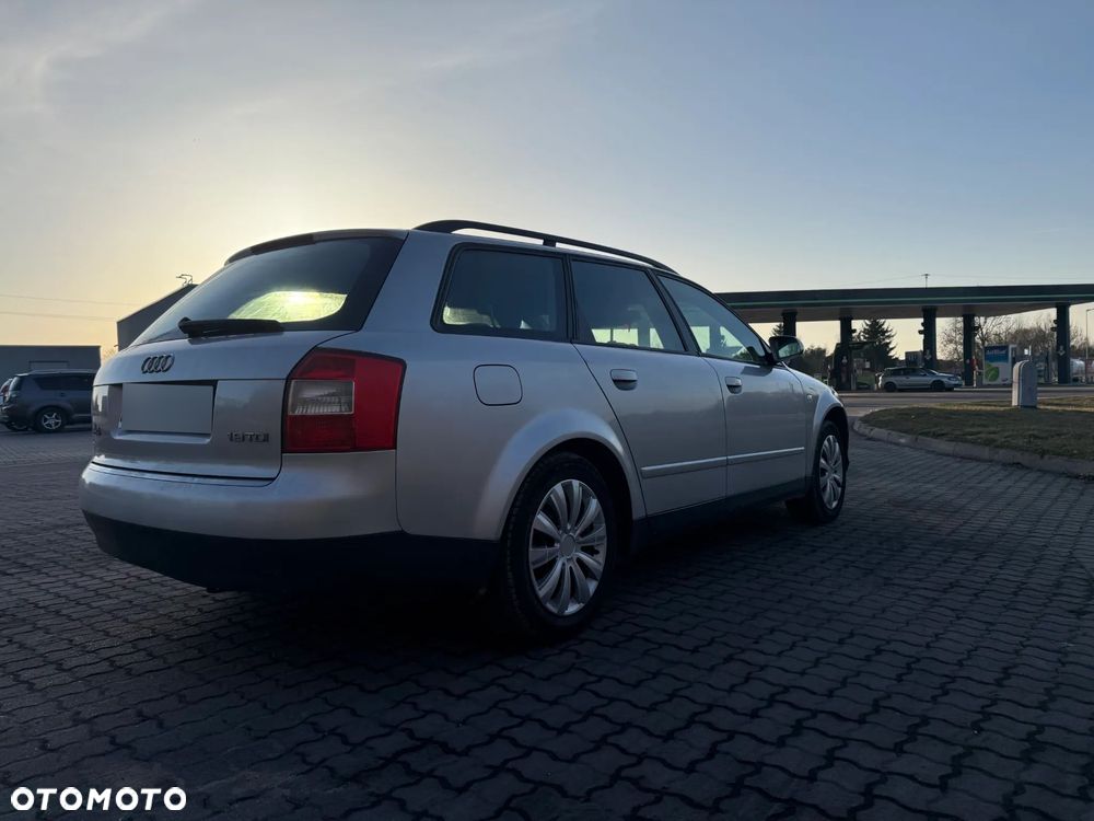 Audi A4 Avant - 6