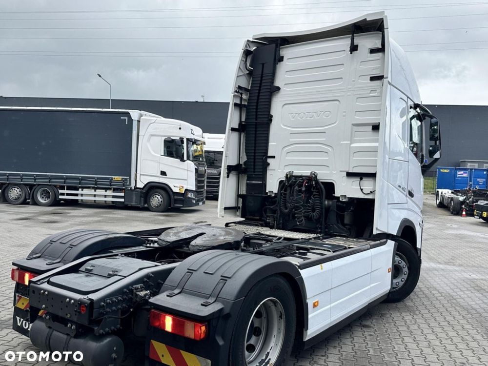 Volvo FH 4X2 460 Globetrotter XL - 9