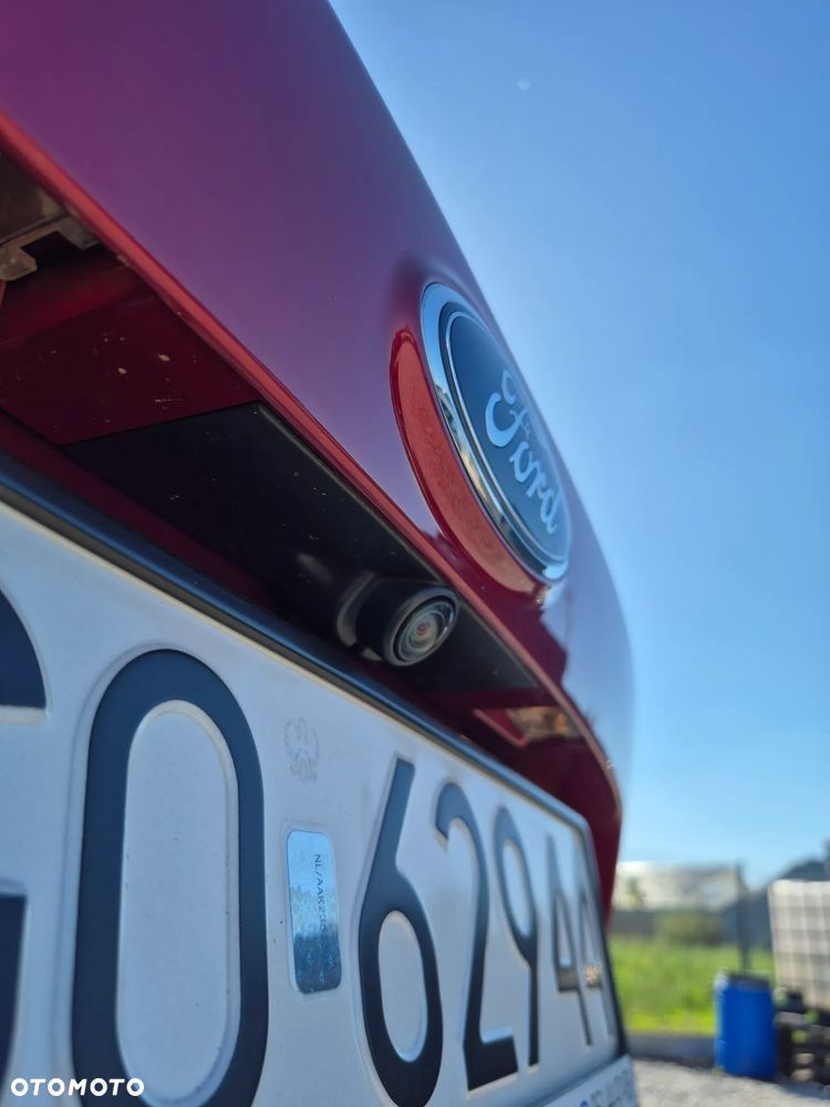 Ford Kuga - 37