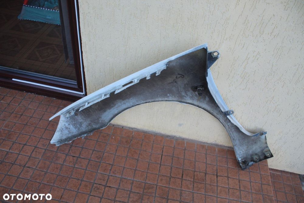 BŁOTNIK PRAWY PRZEDNI PRZÓD PEUGEOT 307 - 6