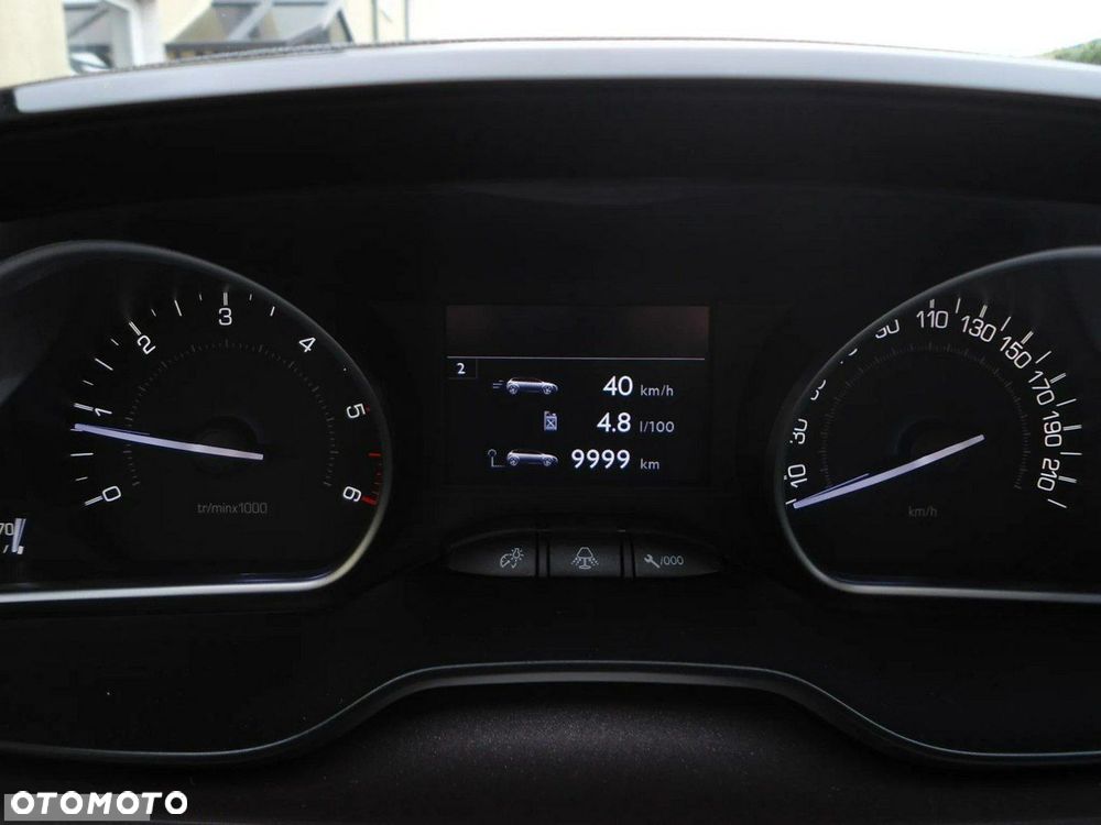 Peugeot 2008 1.6 e-HDi Allure S&S - 35