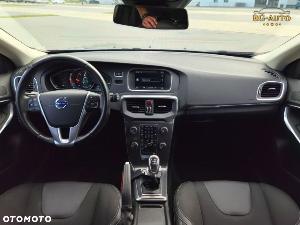 Volvo V40 - 29