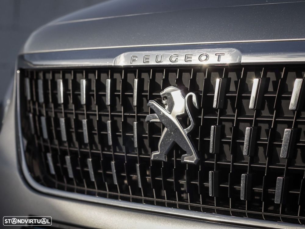 Peugeot 2008 1.6 BlueHDi Style - 16