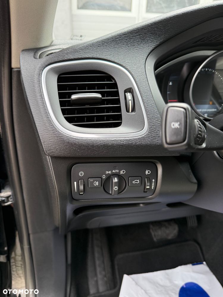 Volvo V40 D3 Geartronic Momentum - 11