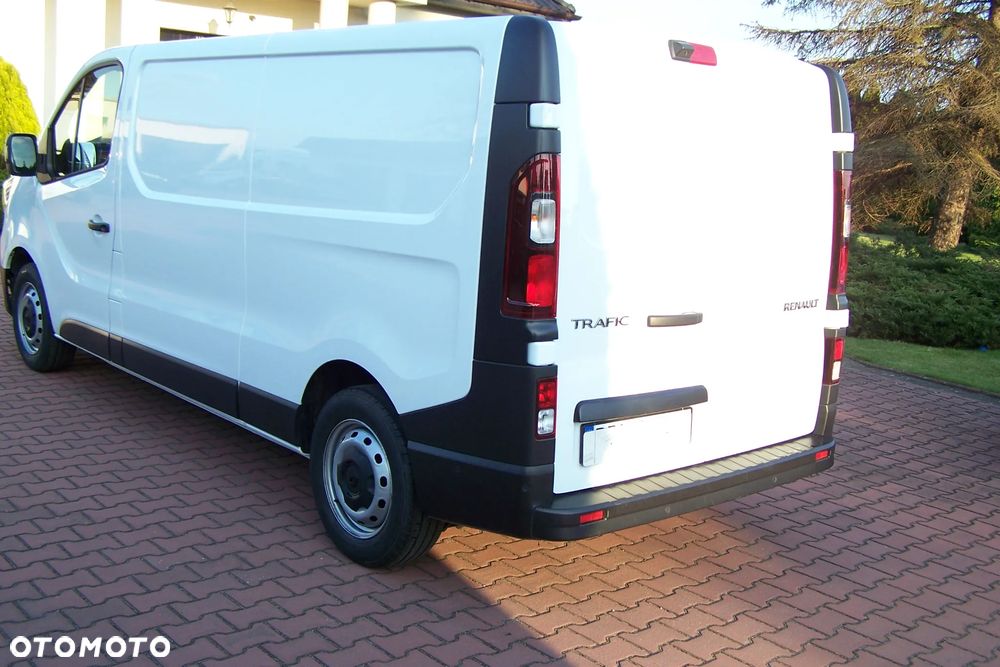 Renault Trafic - 6