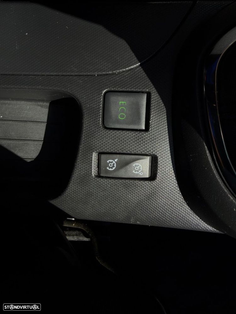 Renault Captur - 23