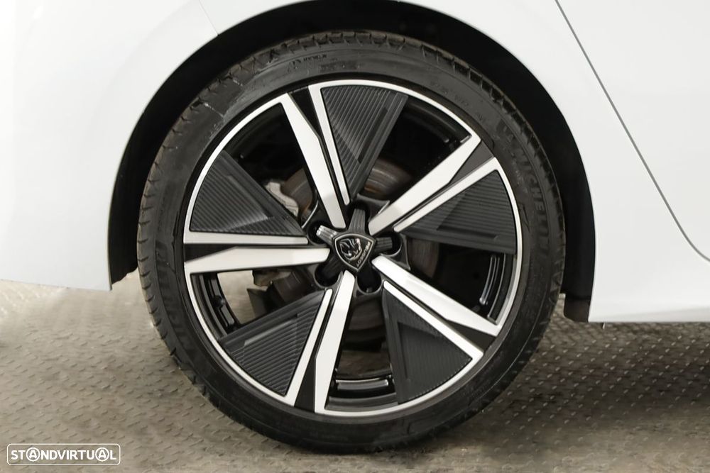 Peugeot 308 1.2 PureTech GT EAT8 - 5