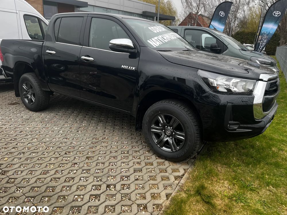 Toyota Hilux - 11