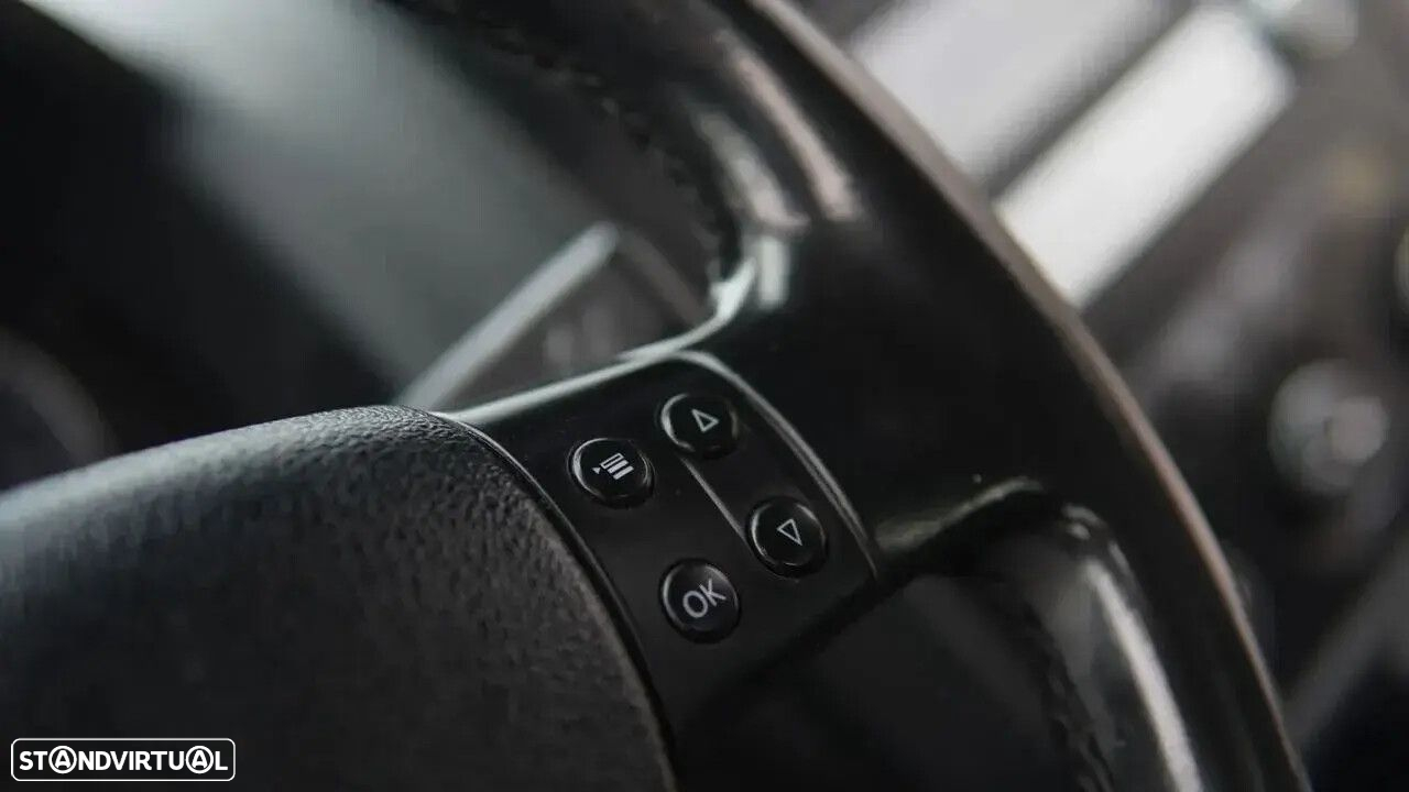 VW Jetta - 37