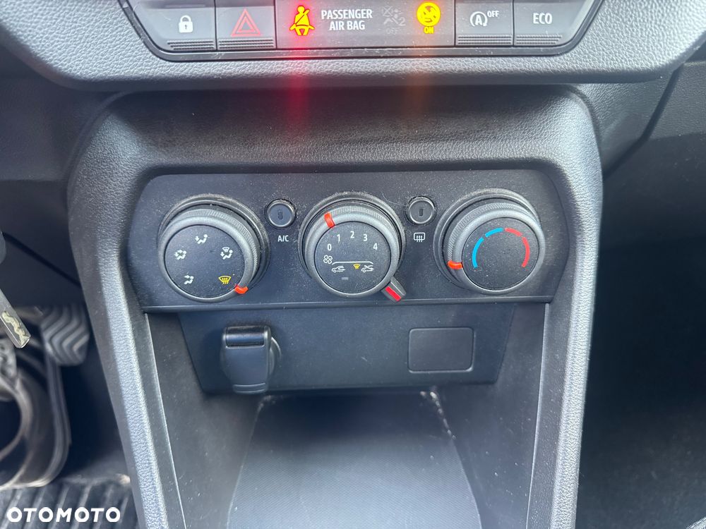 Dacia Sandero 1.0 TCe Laureate S&S - 19