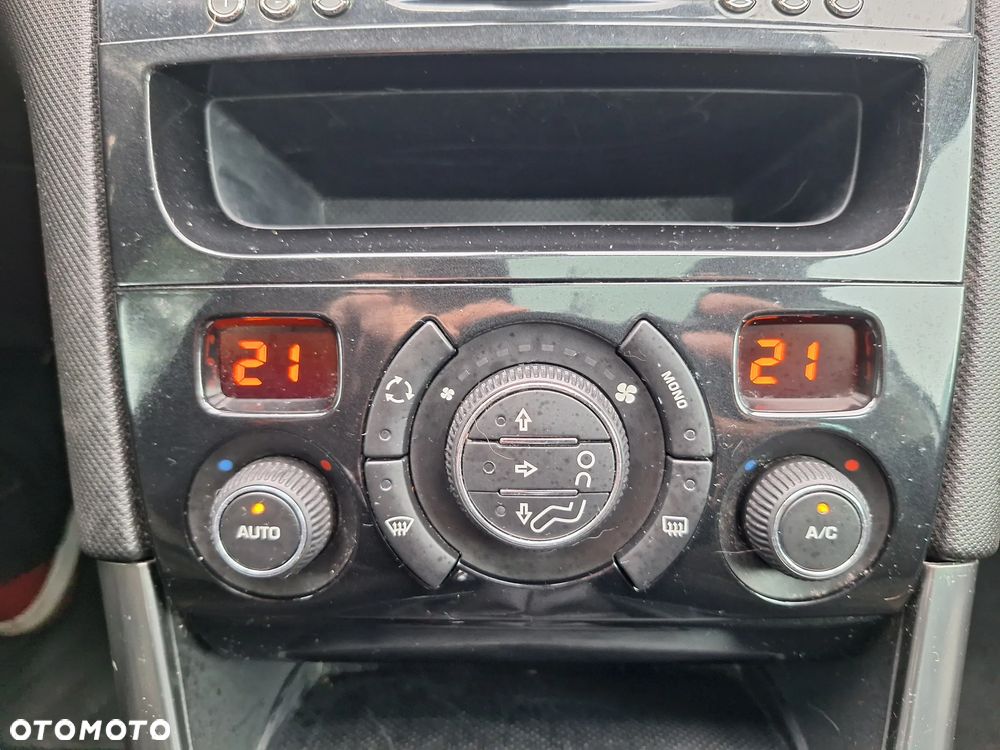 Peugeot 308 e-HDi FAP 115 Stop&Start Business Line Niveau 1 - 28