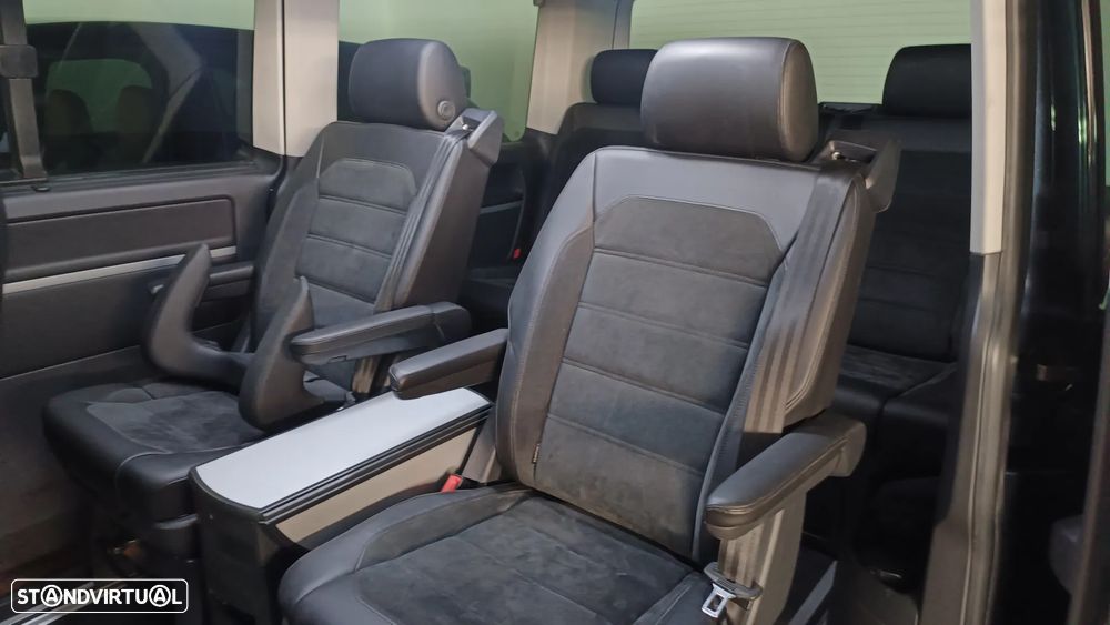 VW Multivan 2.0 TDI Highline DSG - 25