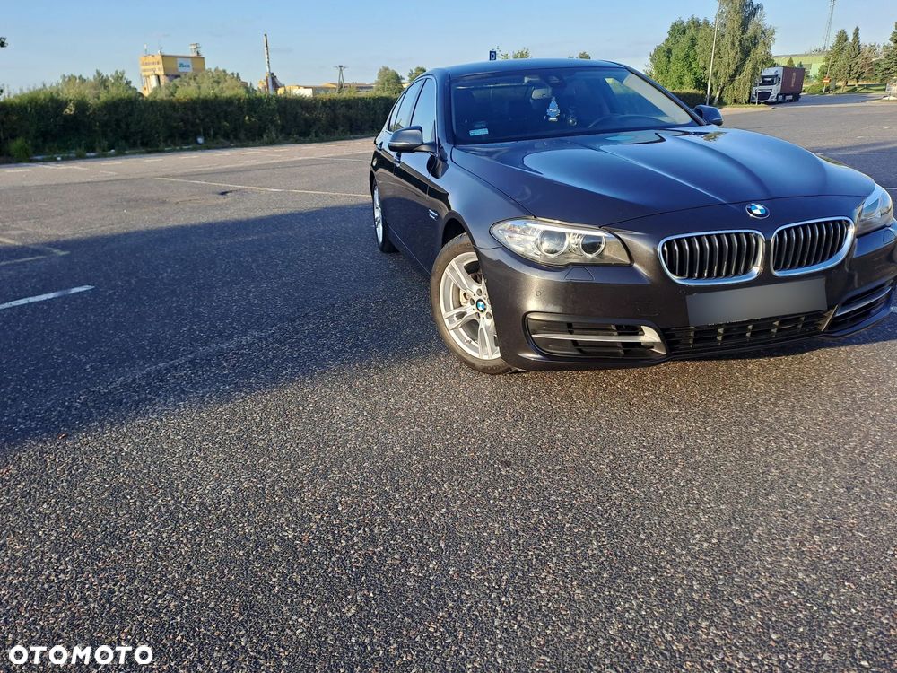 BMW Seria 5 520d Luxury Line - 8