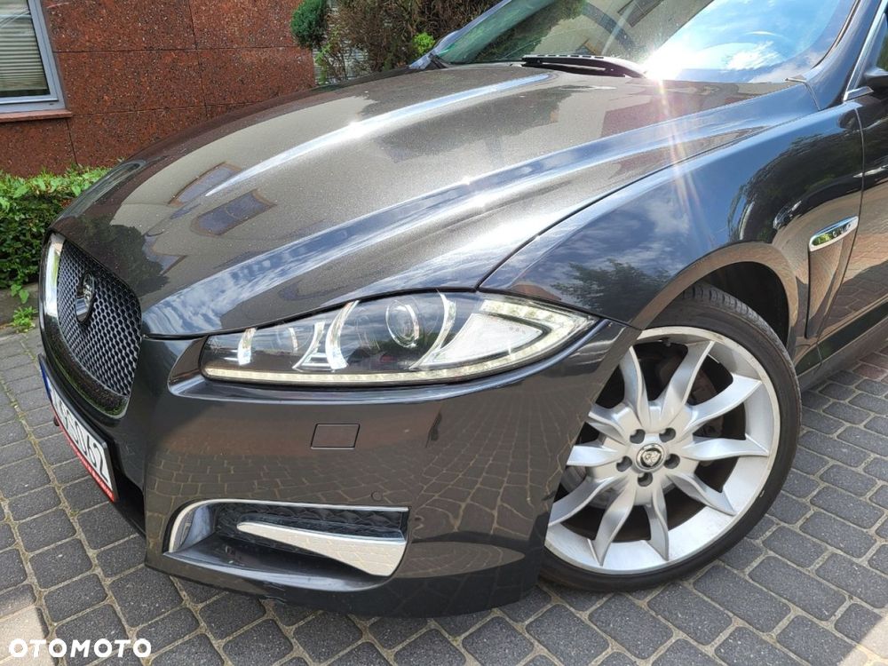 Jaguar XF - 35