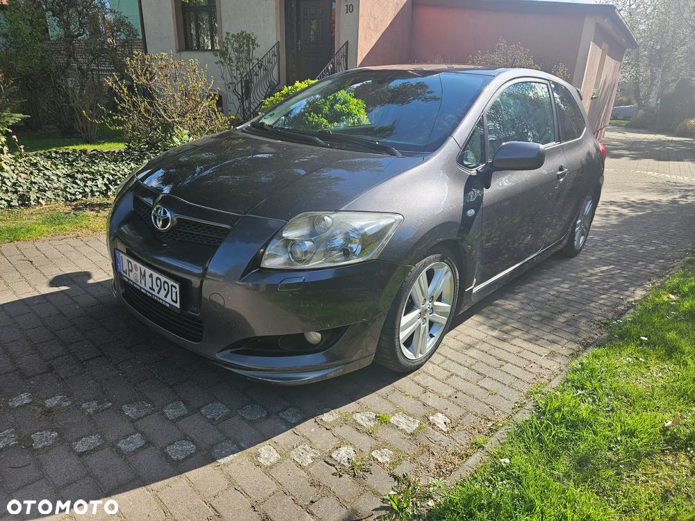 Toyota Auris 2.2 D-4D D-CAT - 3